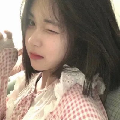 夹缝中活着，小春